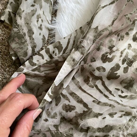Chico’s Jacket Animal Print Sheer Zip Front Pockets Thin Lightweight Size 3X - Picture 8 of 11